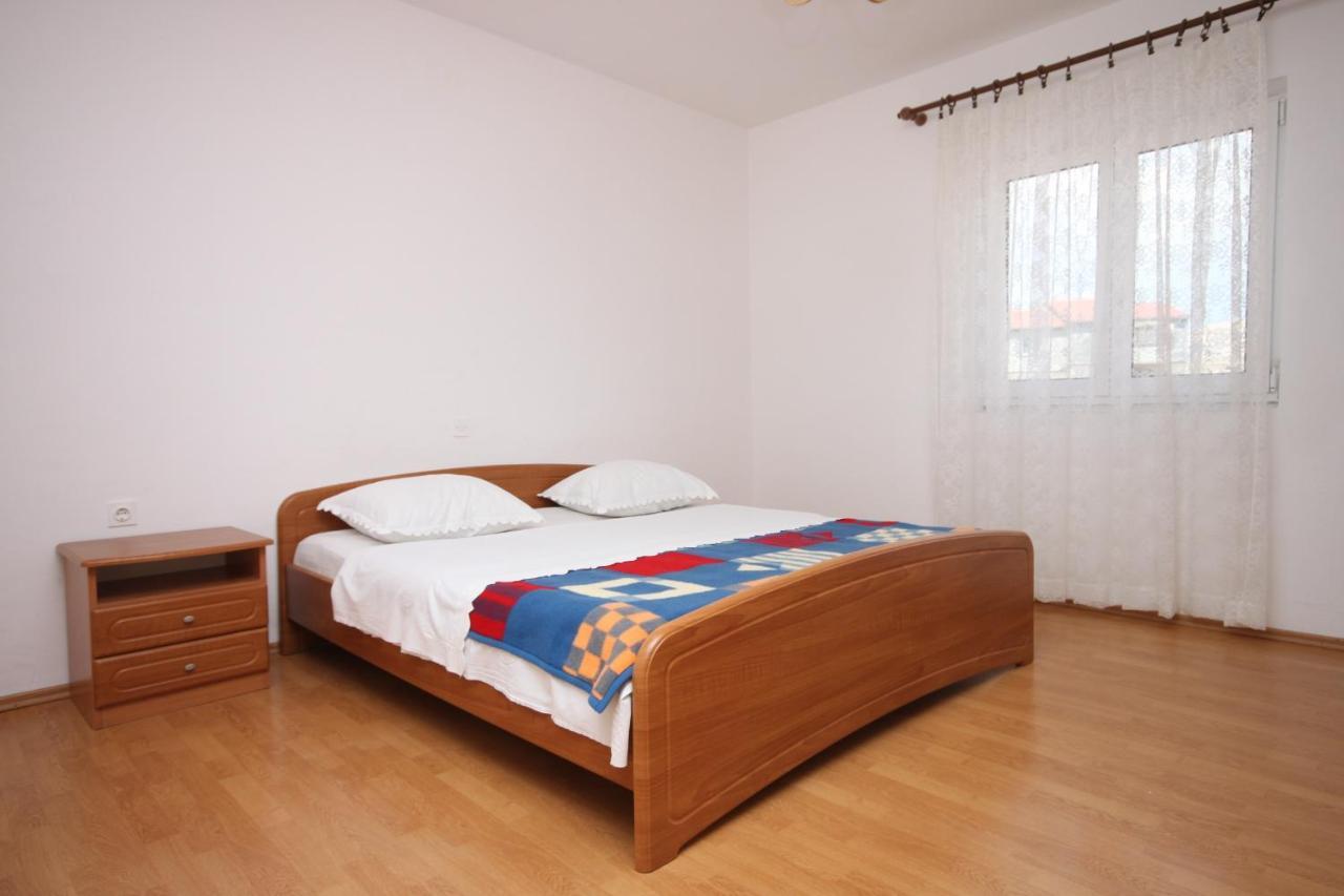 Apartments By The Sea Kustici, Pag - 6355 Ngoại thất bức ảnh