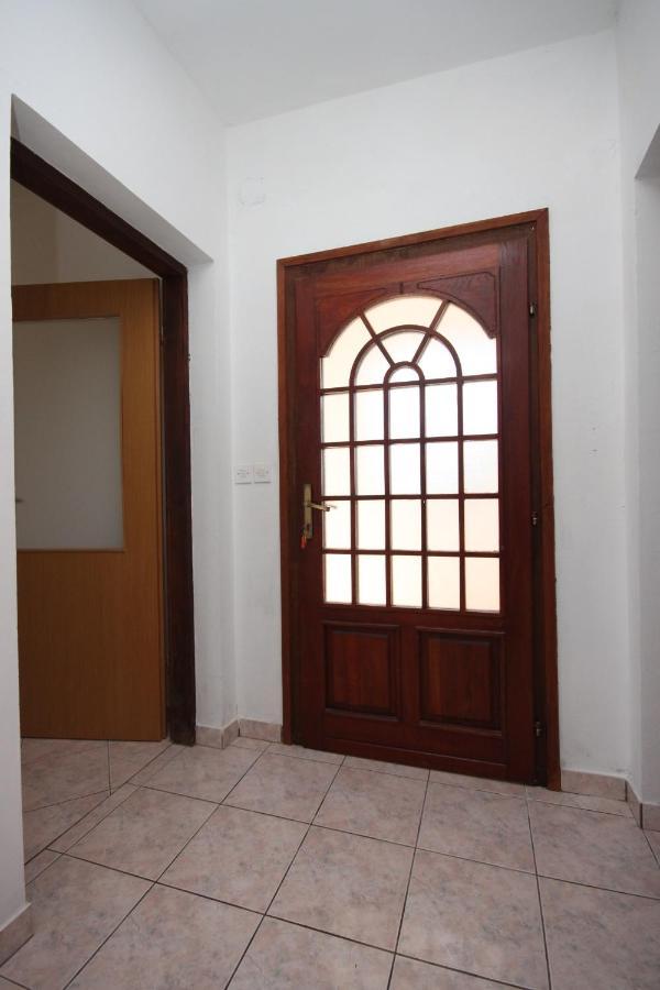 Apartments By The Sea Kustici, Pag - 6355 Ngoại thất bức ảnh